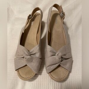 Land’s End metallic canvas espadrille sling back wedge sandals EUC